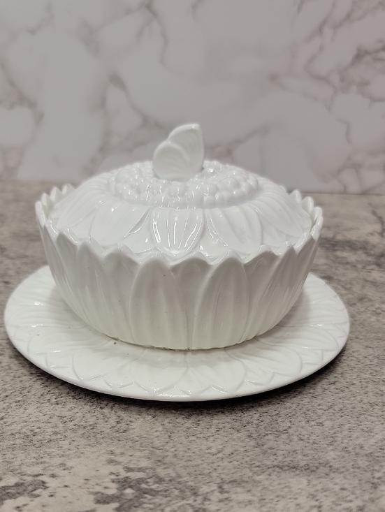 Portieux Vallerysthal Other - Vintage PV France Sunflower covered dish